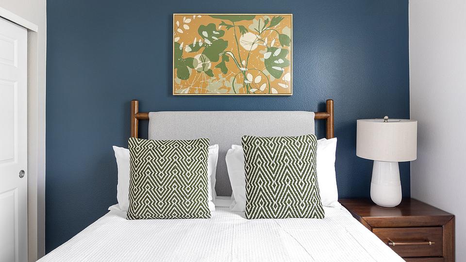 These photos are from another Landing in this building.