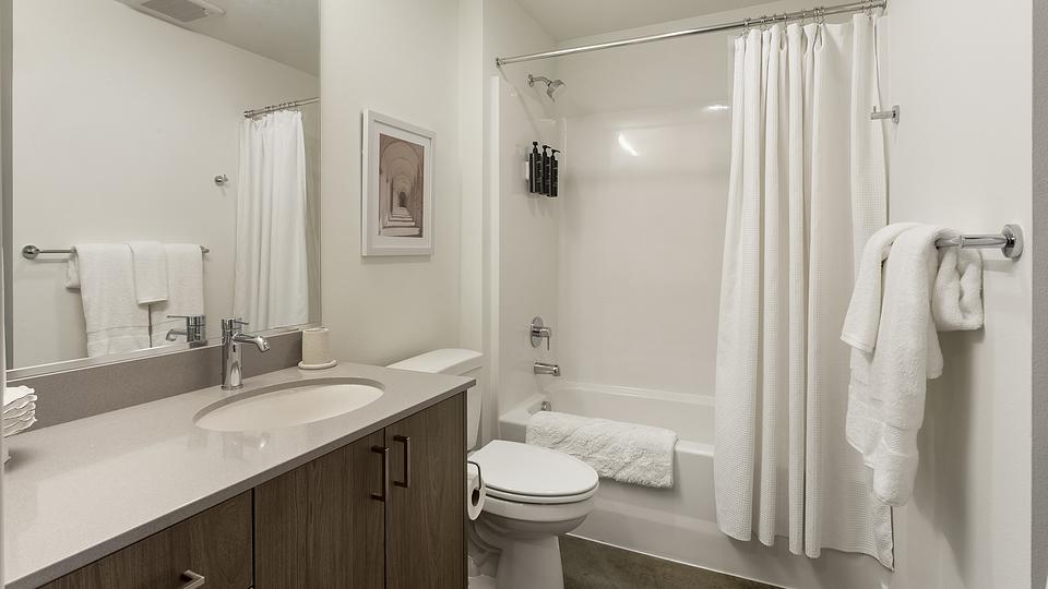 These photos are from another Landing in this building.