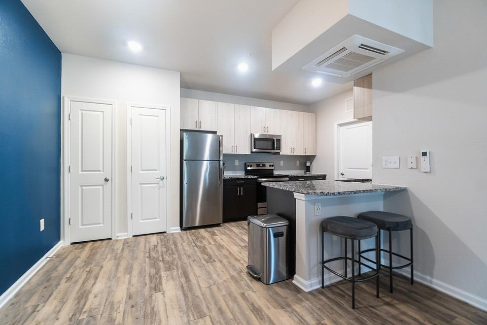 These photos are from another Landing in this building.