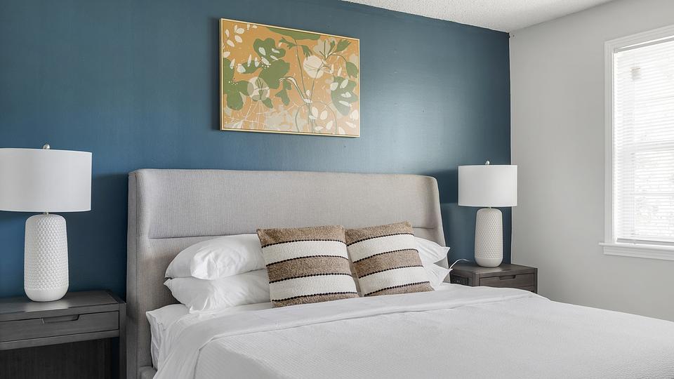 These photos are from another Landing in this building.