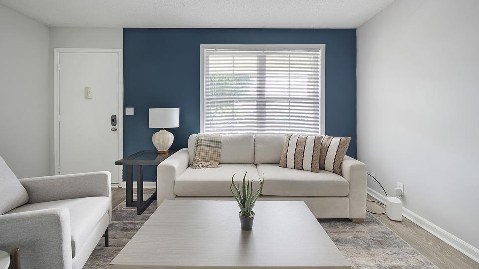 These photos are from another Landing in this building.