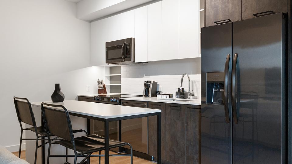 These photos are from another Landing in this building.