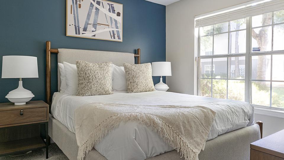 These photos are from another Landing in this building.