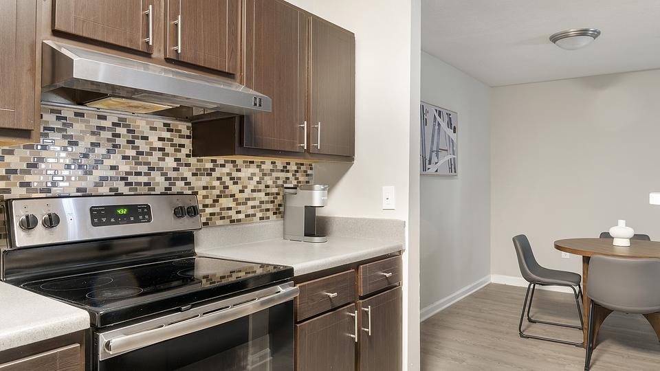 These photos are from another Landing in this building.