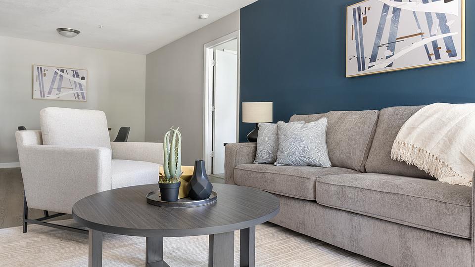 These photos are from another Landing in this building.