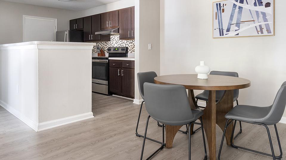 These photos are from another Landing in this building.