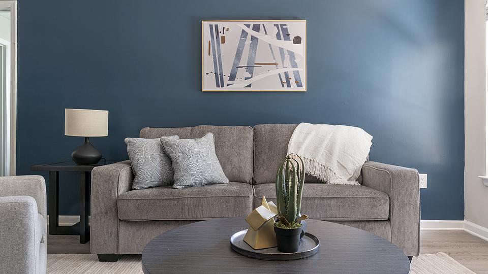 These photos are from another Landing in this building.