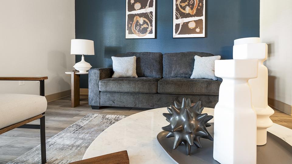 These photos are from another Landing in this building.