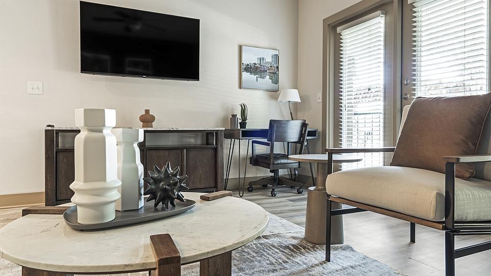 These photos are from another Landing in this building.