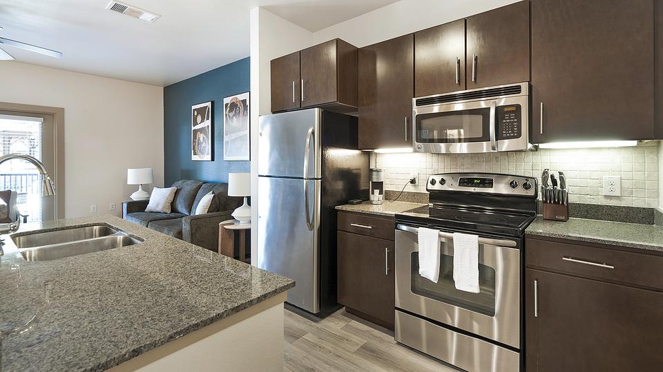 These photos are from another Landing in this building.