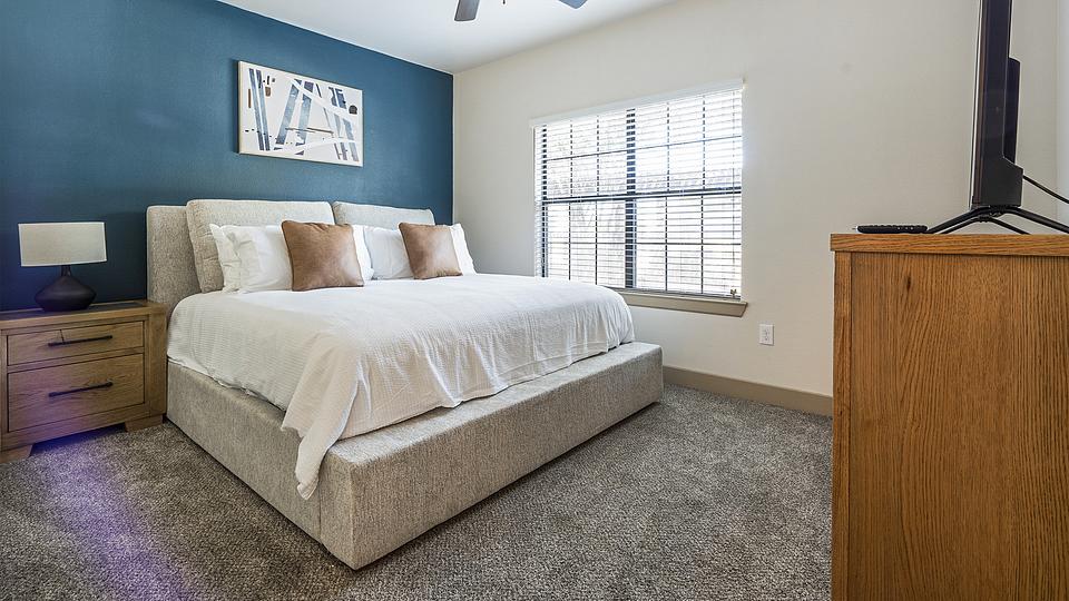 These photos are from another Landing in this building.