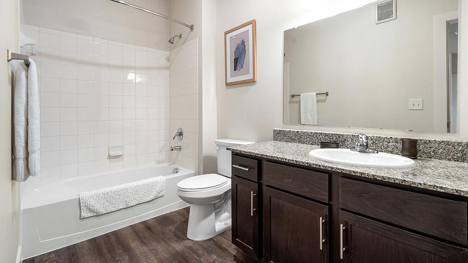 These photos are from another Landing in this building.