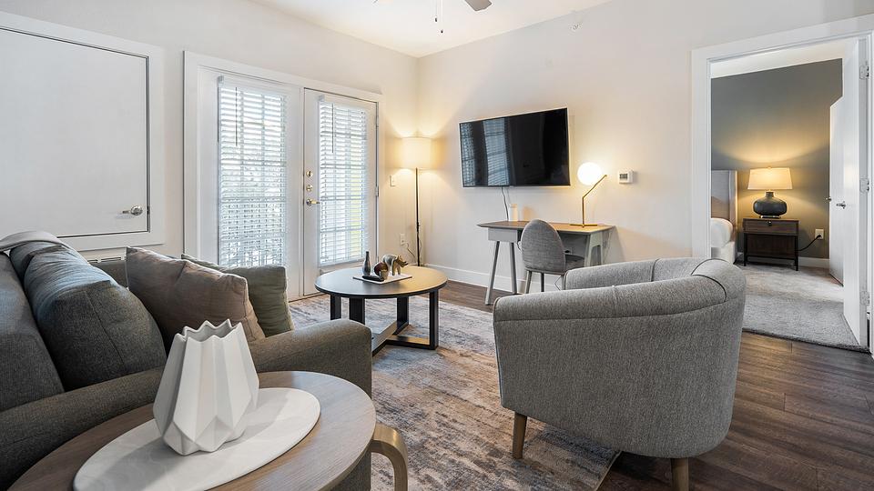 These photos are from another Landing in this building.