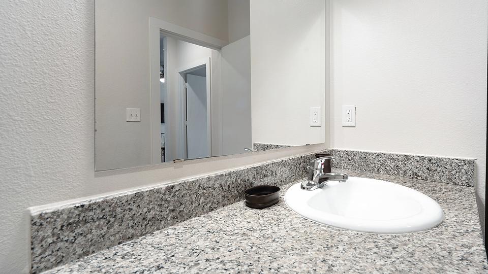 These photos are from another Landing in this building.