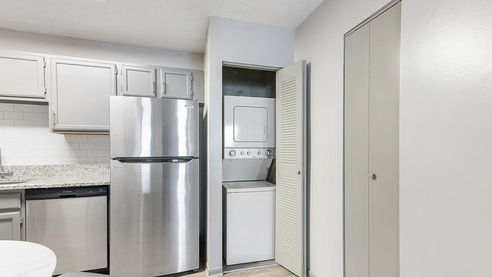 These photos are from another Landing in this building.