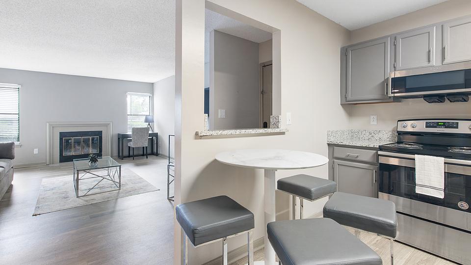 These photos are from another Landing in this building.