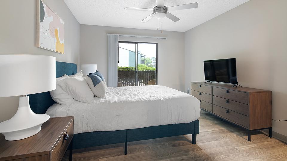 These photos are from another Landing in this building.