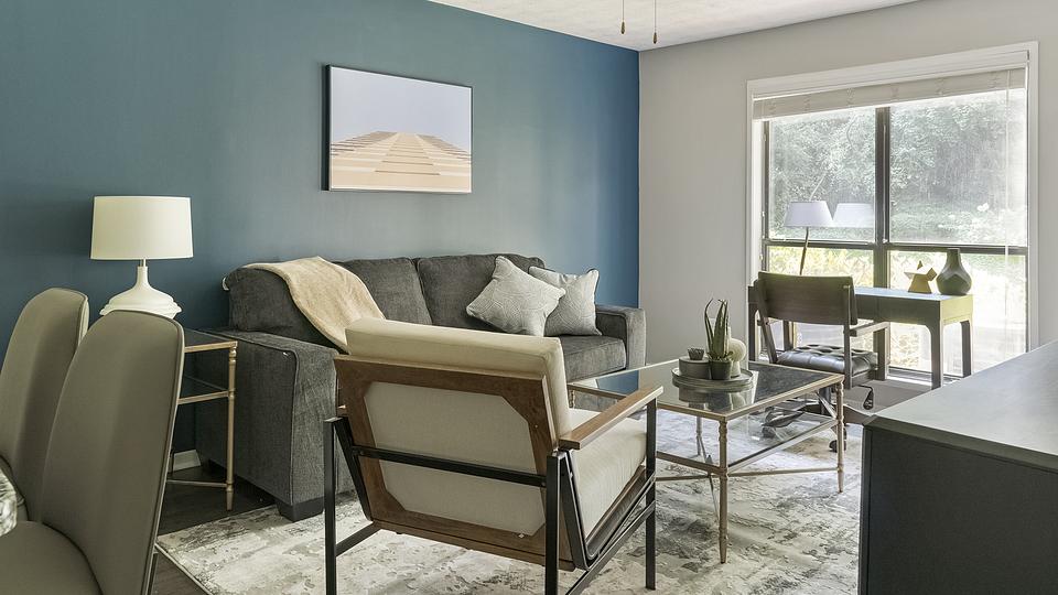 These photos are from another Landing in this building.