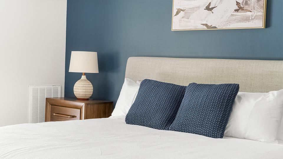 These photos are from another Landing in this building.