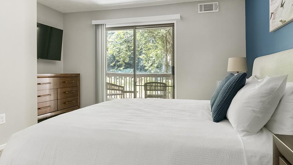 These photos are from another Landing in this building.