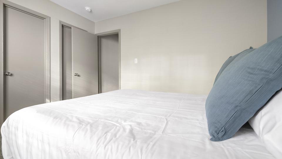 These photos are from another Landing in this building.