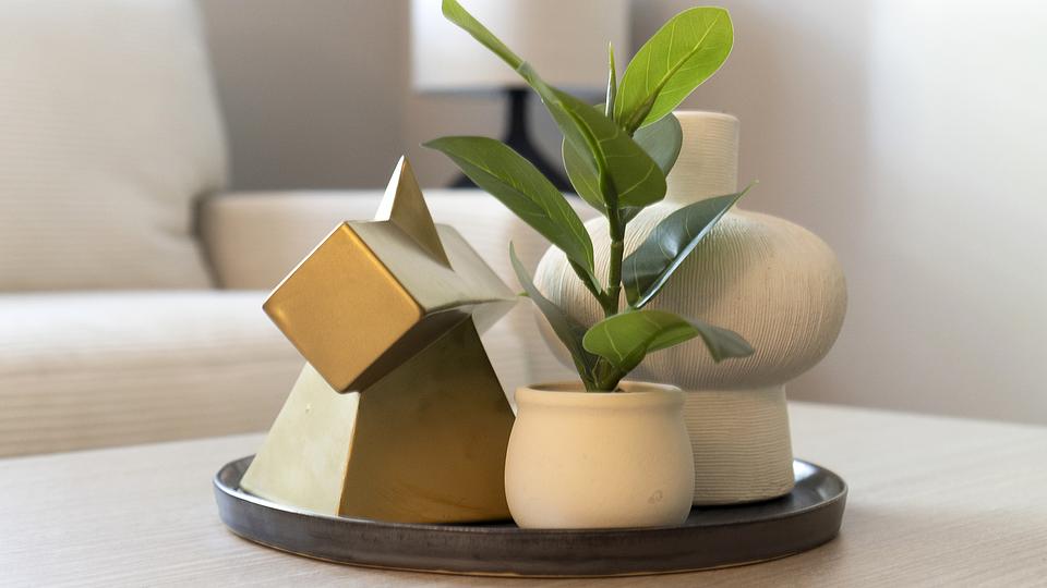 These photos are from another Landing in this building.