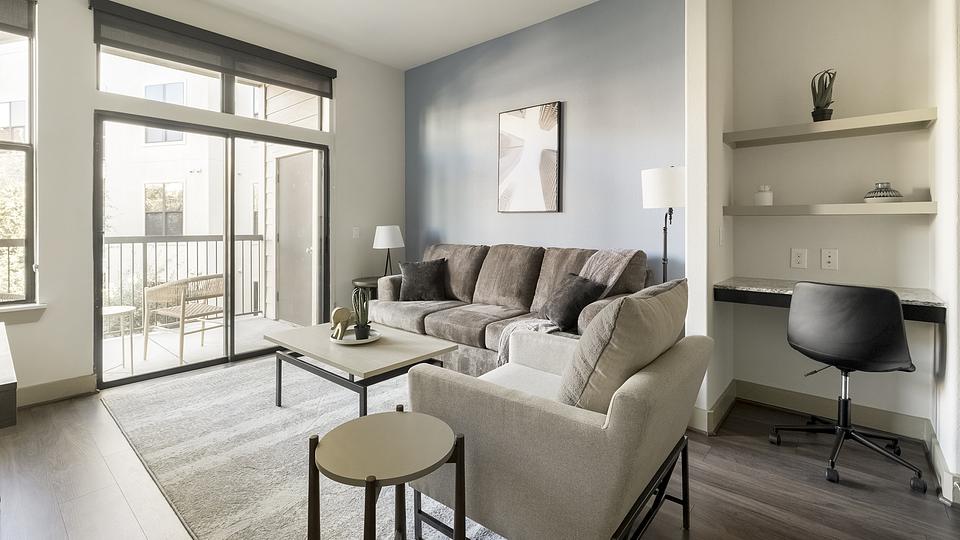 These photos are from another Landing in this building.