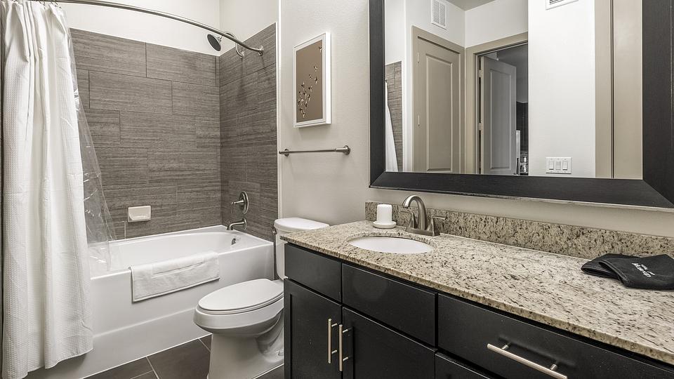 These photos are from another Landing in this building.