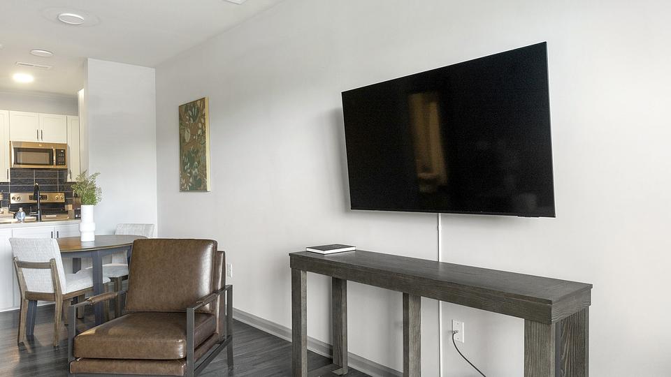 These photos are from another Landing in this building.