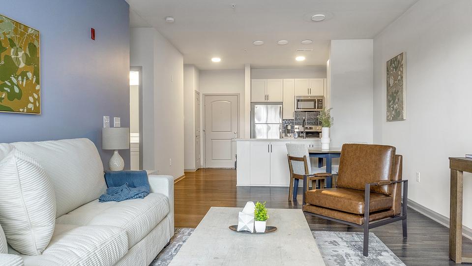 These photos are from another Landing in this building.