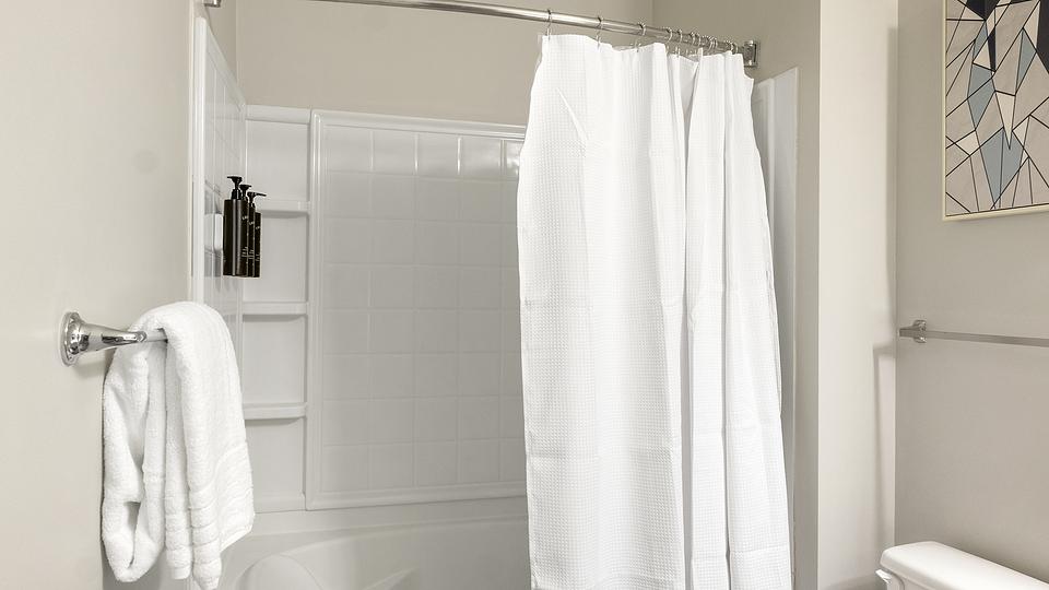 These photos are from another Landing in this building.