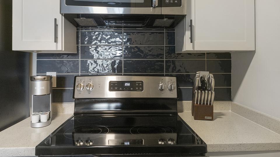 These photos are from another Landing in this building.