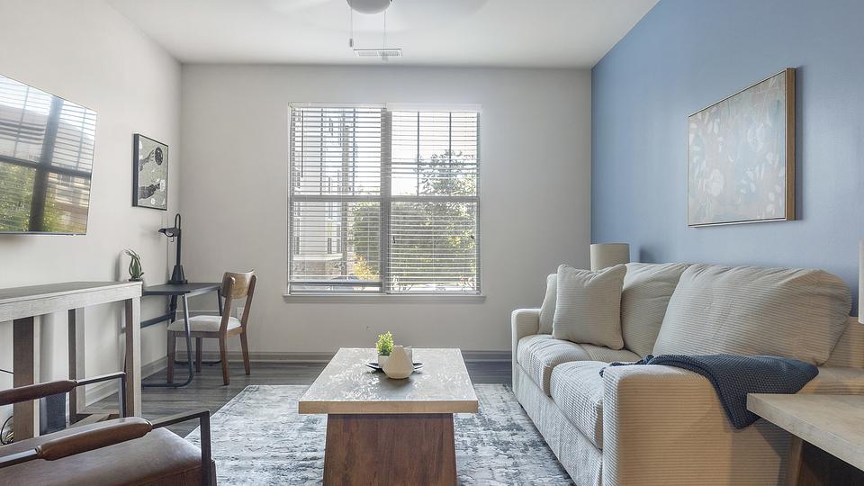 These photos are from another Landing in this building.