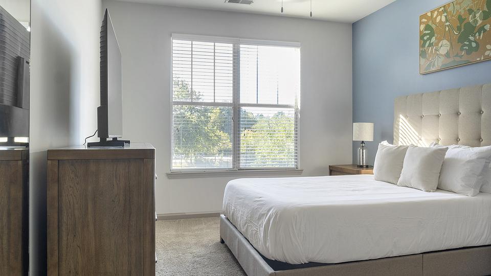 These photos are from another Landing in this building.