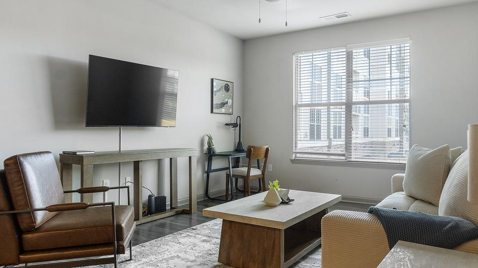 These photos are from another Landing in this building.