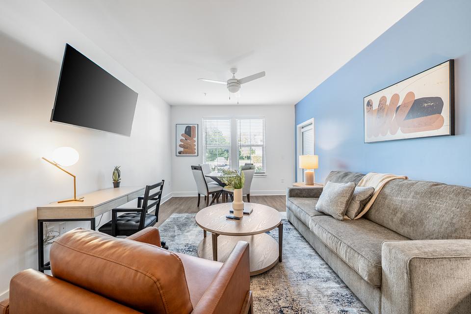 These photos are from another Landing in this building.