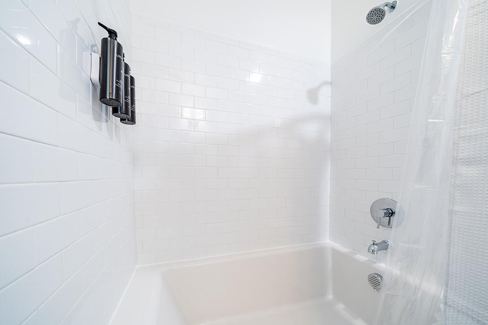 These photos are from another Landing in this building.