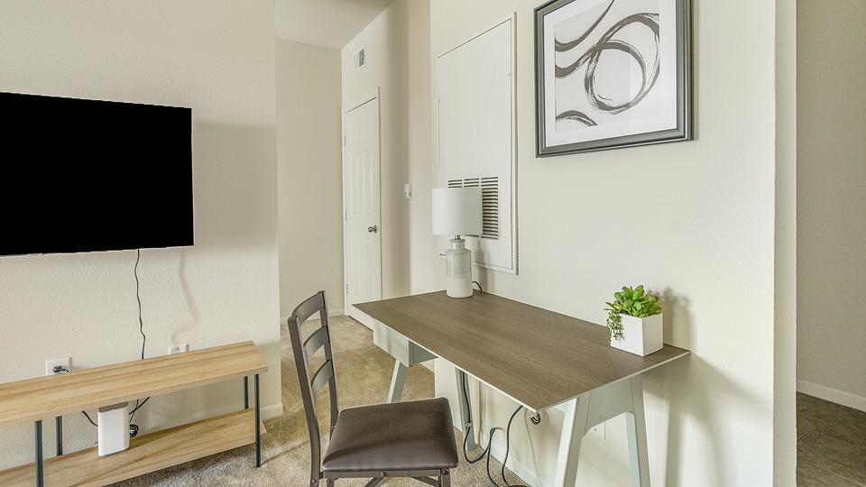 These photos are from another Landing in this building.