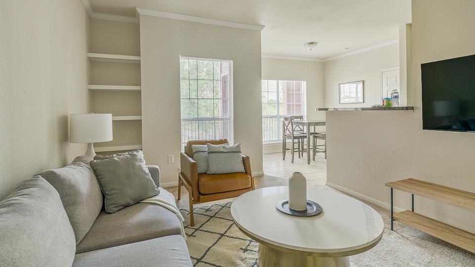 These photos are from another Landing in this building.