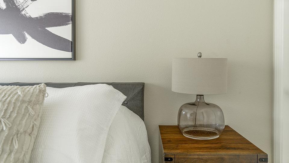 These photos are from another Landing in this building.