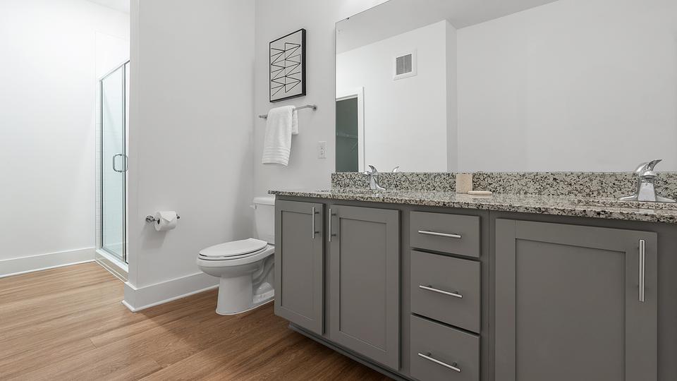 These photos are from another Landing in this building.