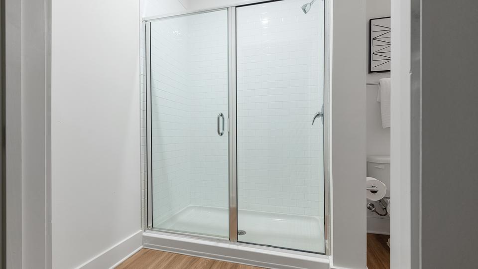 These photos are from another Landing in this building.