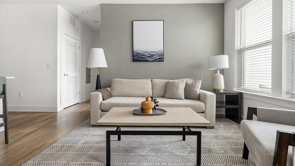 These photos are from another Landing in this building.