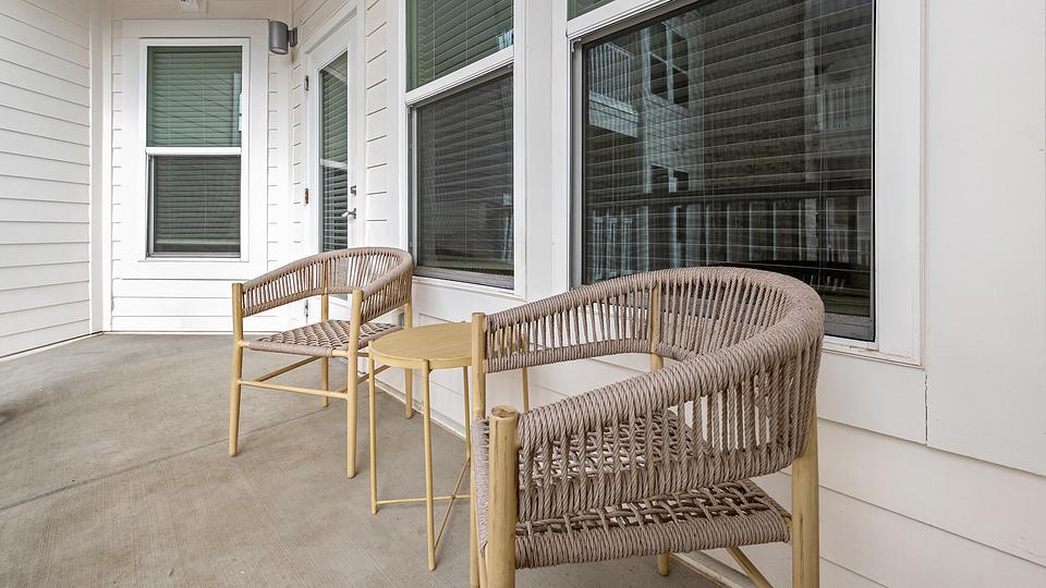 These photos are from another Landing in this building.