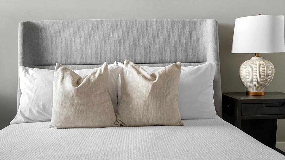 These photos are from another Landing in this building.