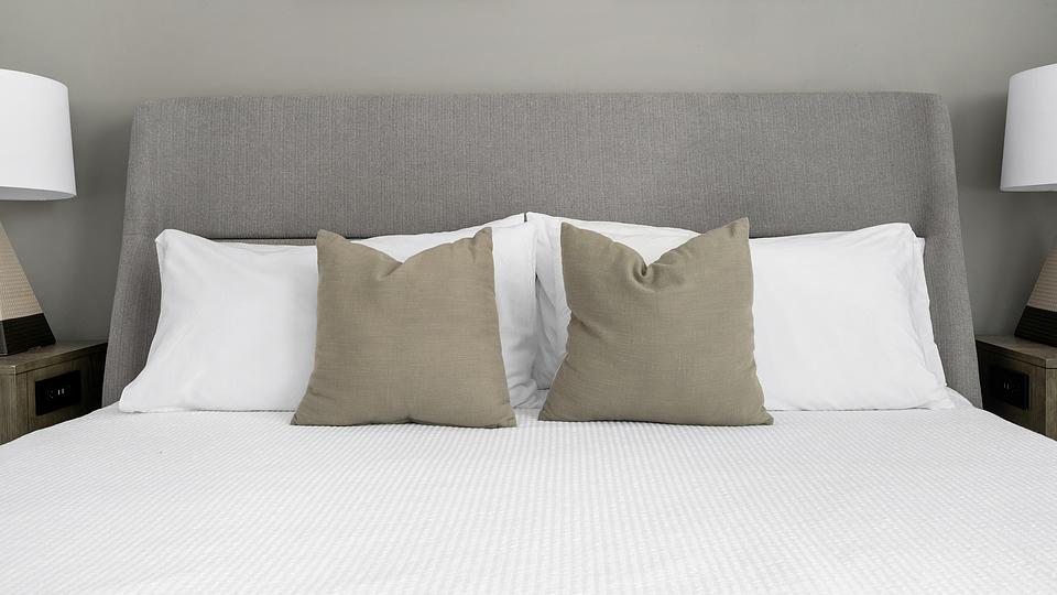 These photos are from another Landing in this building.