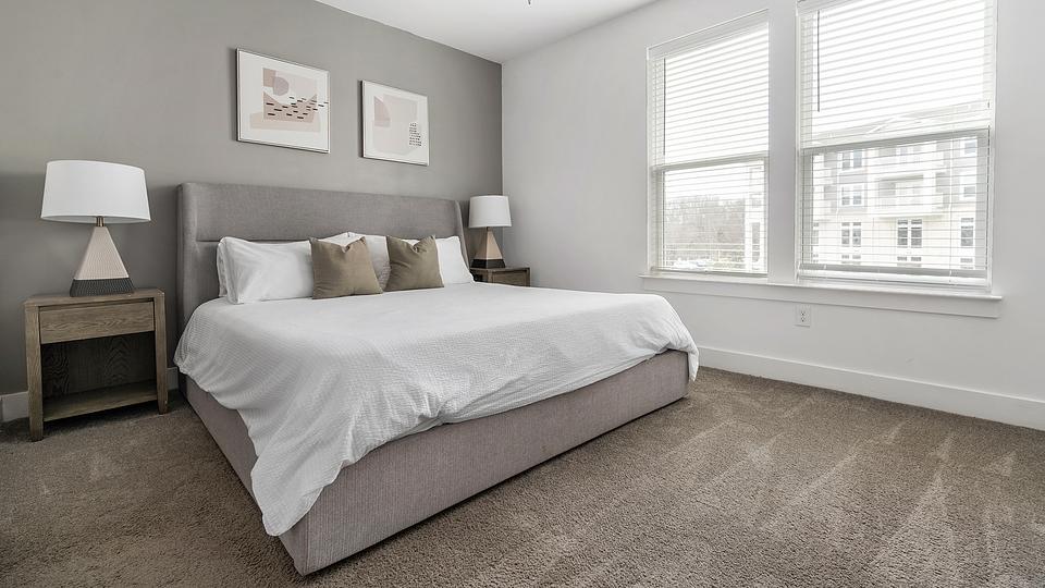 These photos are from another Landing in this building.