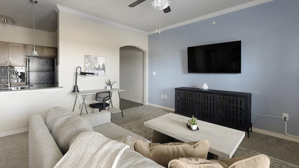 These photos are from another Landing in this building.