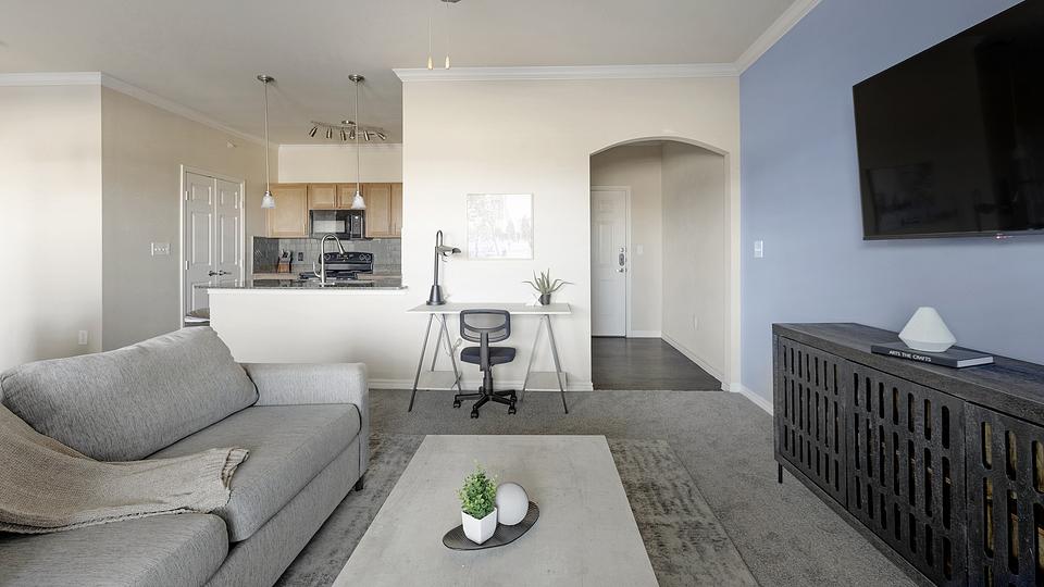 These photos are from another Landing in this building.