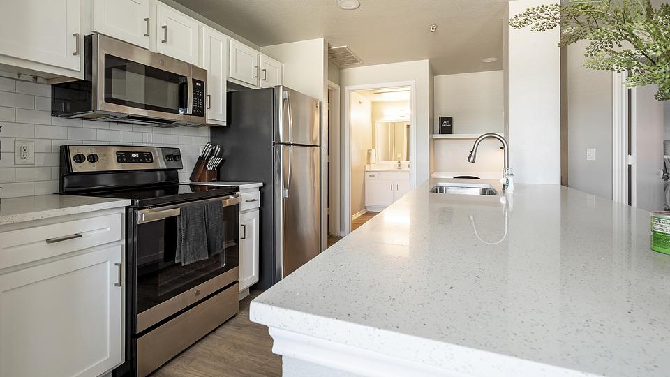 These photos are from another Landing in this building.